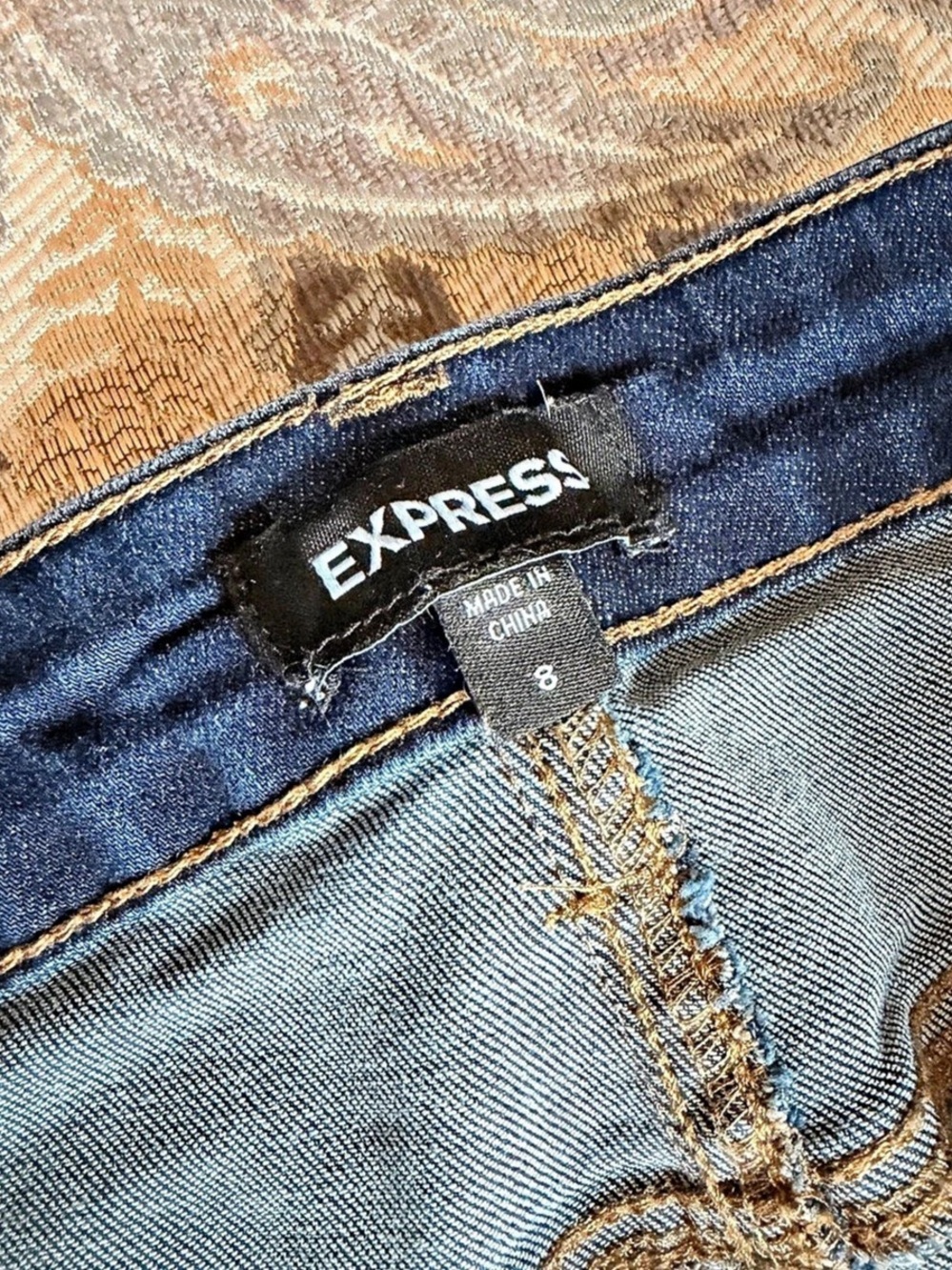 Express Jeans - Picture 3 of 3